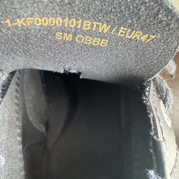 Kickers - Picture 2 of 16